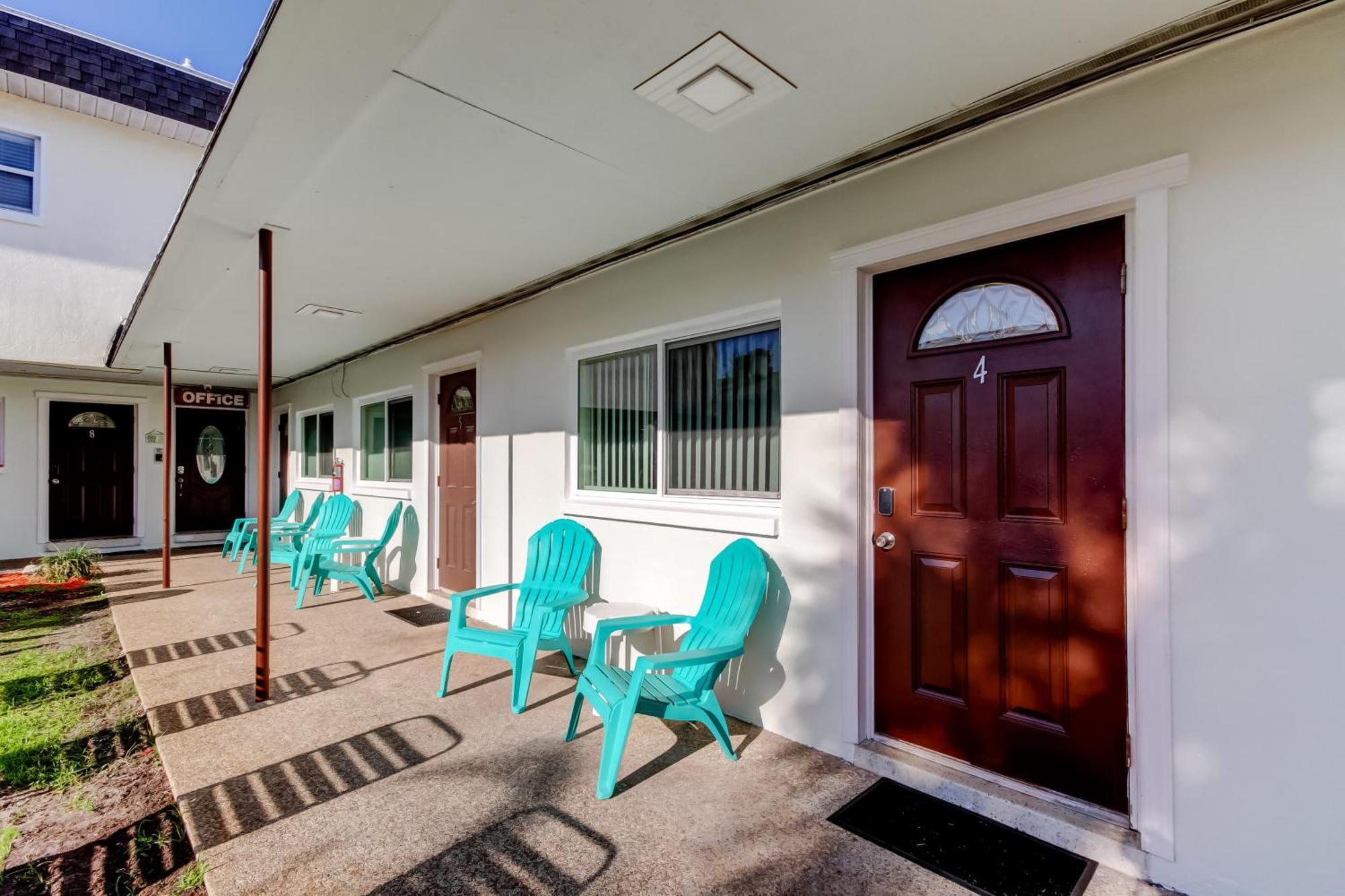 Carousel Suites -Redington Shores Buitenkant foto