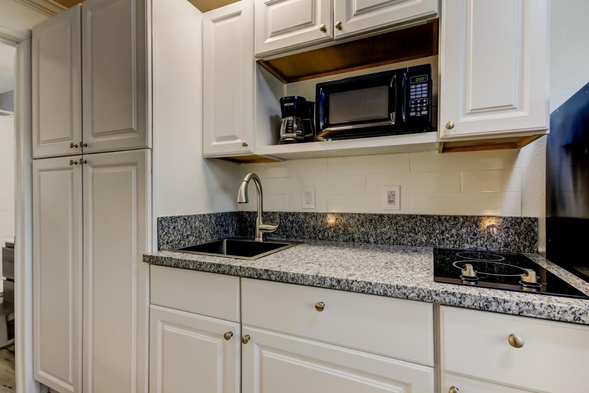Carousel Suites -Redington Shores Buitenkant foto