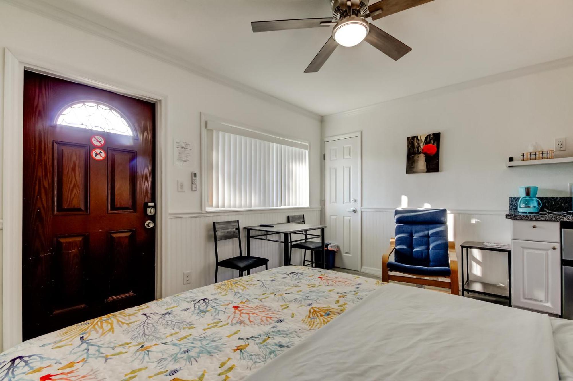 Carousel Suites -Redington Shores Buitenkant foto