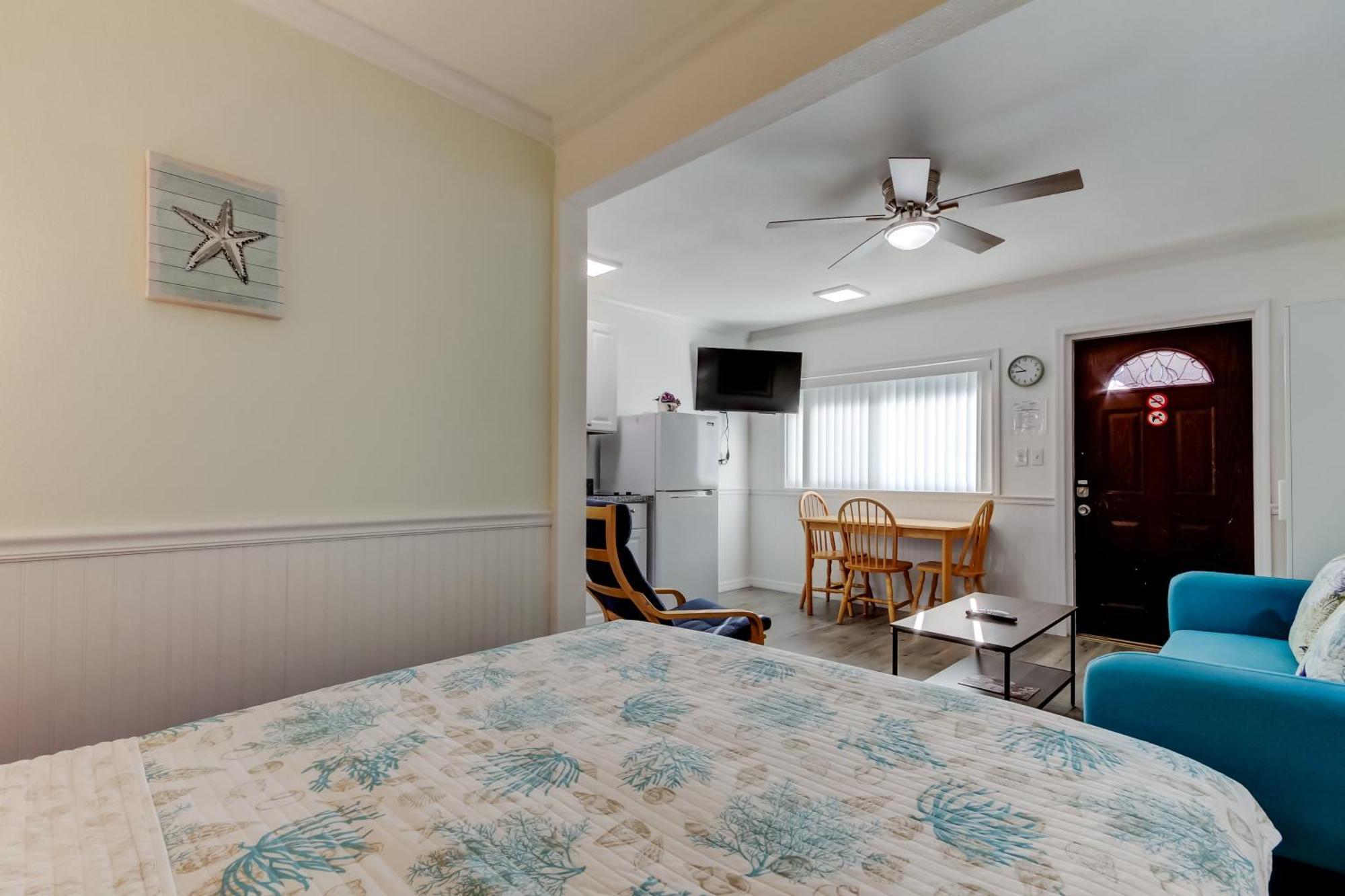 Carousel Suites -Redington Shores Buitenkant foto