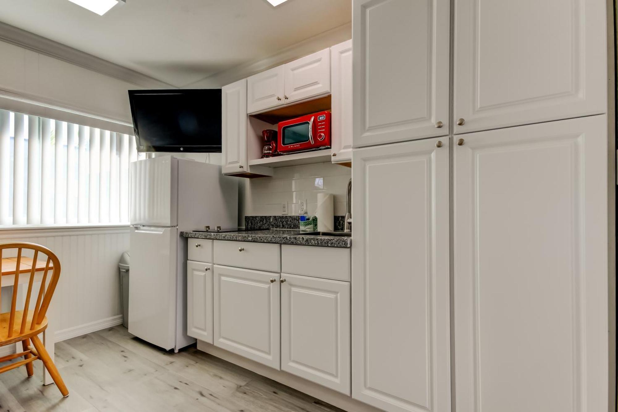 Carousel Suites -Redington Shores Buitenkant foto